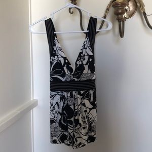 BCBG Maxazria black & white sleeveless top